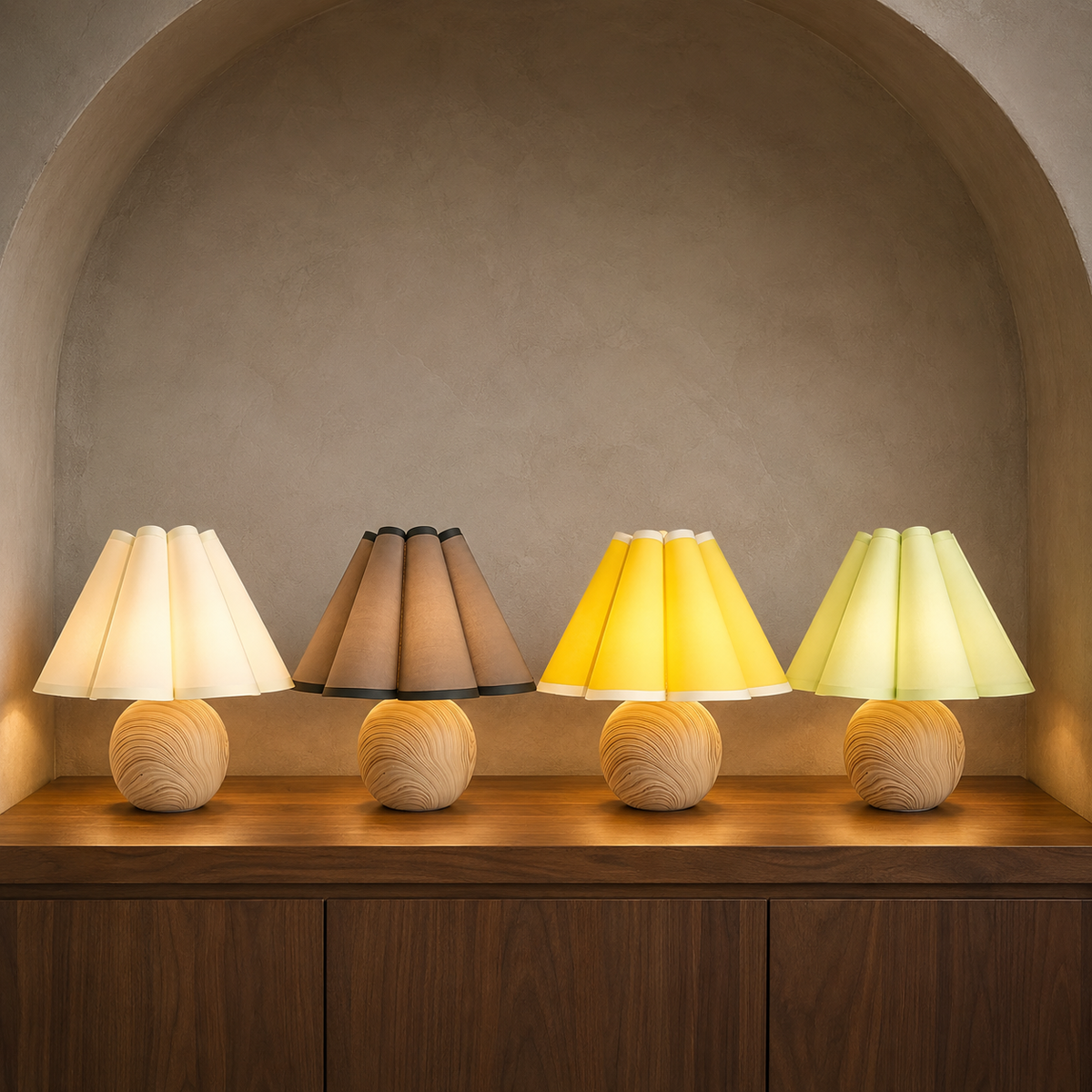 Lampe de chevet ronde en bois avec abat-jour plissé