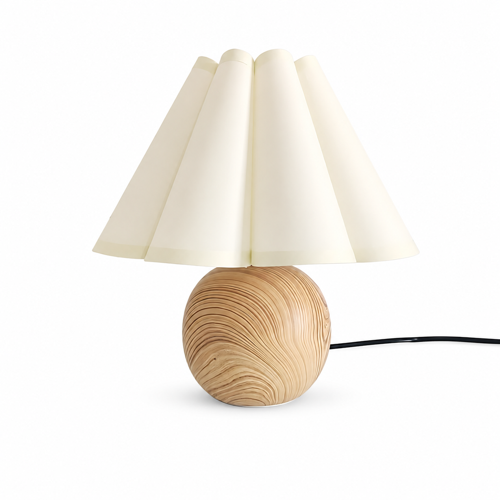 Lampe de chevet ronde en bois avec abat-jour plissé