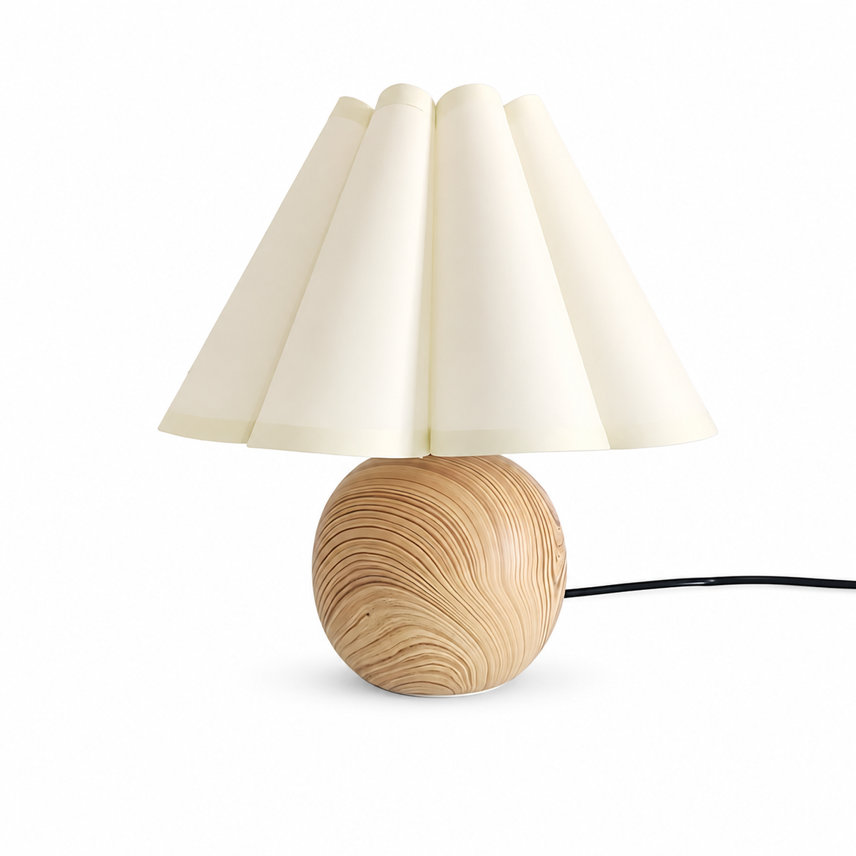 Lampe de chevet ronde en bois avec abat-jour plissé